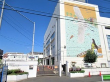 【東京都/世田谷区奥沢】ピアース自由ヶ丘レジデンス 世田谷区立八幡中学校（現地より約190m）