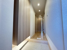 【東京都/東大和市立野】ラング・マンション玉川上水 玄関