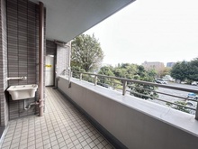 【東京都/東大和市立野】ラング・マンション玉川上水 バルコニー