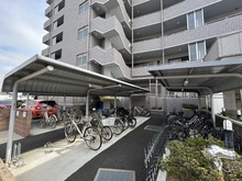 【東京都/東大和市立野】ラング・マンション玉川上水 駐車場、駐輪場