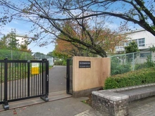 【東京都/八王子市南大沢】グリーンコープ南大沢 5号棟 八王子市立南大沢中学校（現地より約280m）：