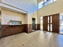 【東京都/立川市曙町】セレナハイム立川スクエアコート エントランス