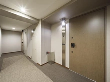 【神奈川県/横浜市西区宮崎町】プレシス横濱紅葉坂 玄関