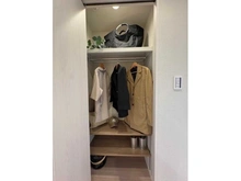 【東京都/豊島区巣鴨】フロール巣鴨 収納：廊下部分