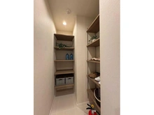 【東京都/豊島区巣鴨】フロール巣鴨 収納：シューズインクローゼット