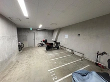【東京都/豊島区巣鴨】クレヴィア巣鴨 駐輪場：ミニバイク置場