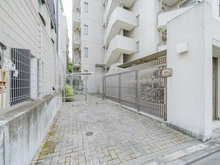 【東京都/文京区本駒込】プリマシュロス文京本駒込 敷地内