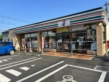 【埼玉県/越谷市大字西方】エフローレ新越谷ロイヤルガーデン セブンイレブン　越谷南越谷二丁目店（現地より約350m）：