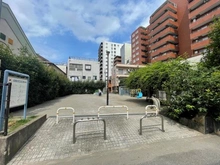【東京都/北区滝野川】パークタワー滝野川 滝野川菊谷児童遊園（現地より約120m）：