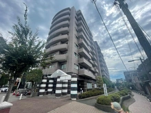 【東京都/豊島区西池袋】オーベル池袋立教通り 外観：大規模修繕工事中