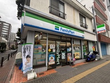 【東京都/文京区本駒込】駒込台ハイツ ファミリーマート　六義園店（現地より約350m）