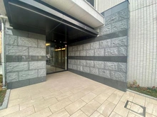 【大阪府/大阪市東住吉区北田辺】プレサンスロジェ北田辺 エントランス