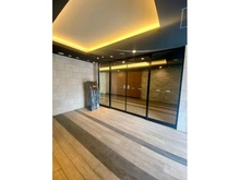 【大阪府/大阪市東住吉区北田辺】プレサンスロジェ北田辺 エントランス：オートロック