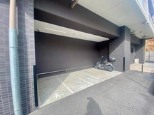 【大阪府/大阪市東住吉区北田辺】プレサンスロジェ北田辺 バイク置き場
