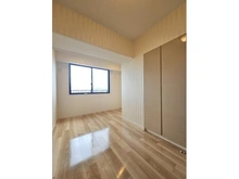 【京都府/京都市上京区上塔之段町】ジオ京都御所北 洋室：洋室約5.5帖