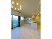 【大阪府/大阪市天王寺区逢阪】ル・パルトネール夕陽丘天神坂 ダイニングキッチン：※家具・調度品は販売価格に含まれません