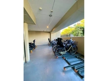 【大阪府/大阪市天王寺区逢阪】ル・パルトネール夕陽丘天神坂 駐輪場