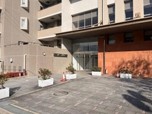 【大阪府/枚方市伊加賀北町】枚方ガーデンアイランズC棟 エントランス