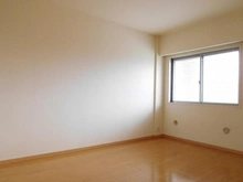 【大阪府/枚方市伊加賀北町】枚方ガーデンアイランズC棟 洋室：約7.5帖