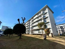 【大阪府/堺市北区東浅香山町】浅香山住宅 22号棟 外観