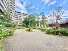 【神奈川県/大和市中央林間】ドレッセ中央林間 ディライトコート 敷地内