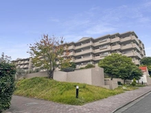 【神奈川県/横須賀市野比】チュリスガーデン湘南野比 センター4番館 外観