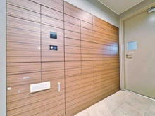 【神奈川県/横浜市神奈川区平川町】クリオ横濱東白楽 宅配BOX