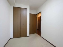 【愛知県/名古屋市緑区鹿山】ユニライフ鳴海 洋室