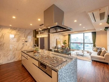 【愛知県/名古屋市東区白壁】ヴィークハウス白壁 リビング・ダイニング