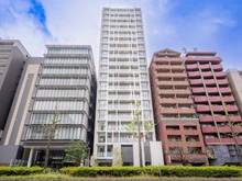 【愛知県/名古屋市東区泉】プラウド久屋大通 外観：写真中央