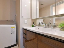 【愛知県/名古屋市東区泉】シティタワー名古屋久屋大通公園 洗面所：家具調度品は価格に含まれません