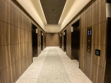 【大阪府/大阪市中央区久太郎町】ローレルタワー堺筋本町 エレベーターホール