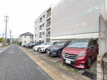 【愛知県/名古屋市名東区一社】プレミスト一社 駐車場