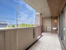 【愛知県/名古屋市昭和区川名山町】プラウド川名山 バルコニー