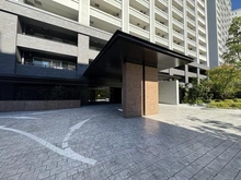 【愛知県/名古屋市西区則武新町】ザ・パークハウス名古屋 アベニュースクエア A棟車寄せ