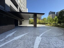 【愛知県/名古屋市西区則武新町】ザ・パークハウス名古屋 アベニュースクエア A棟車寄せ