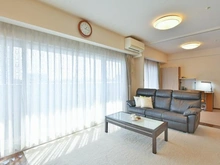 【愛知県/日進市赤池】BELISTA赤池 リビング・ダイニング：奥側：洋室