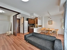 【愛知県/名古屋市東区泉】プラウドタワー名古屋久屋大通公園 リビング・ダイニング：（左）洋室