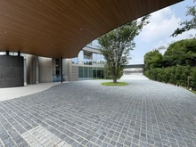 【愛知県/名古屋市千種区山門町】パークコート覚王山山門町 車寄せ