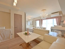 【愛知県/春日井市上条町】プラウドタワー春日井 リビング・ダイニング：(奥)洋室