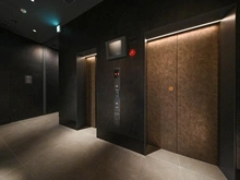 【東京都/港区新橋】プラウド新虎通り 共用部：エレベーターホール