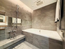 【東京都/港区西麻布】麻布霞町パーク・マンション 浴室