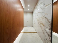 【東京都/港区西麻布】麻布霞町パーク・マンション 玄関・廊下