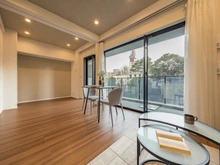 【東京都/港区虎ノ門】ウェリスタワー愛宕虎ノ門 リビング・ダイニング：家具・調度品・家電等は価格に含まれておりません。