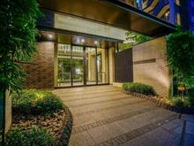 【東京都/新宿区山吹町】ザ・パークハウス山吹神楽坂 エントランス