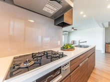 【神奈川県/横浜市磯子区汐見台】クレストレジデンス横浜　SKY VIEW SHIOMIDAI キッチン