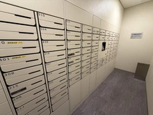 【神奈川県/横浜市磯子区汐見台】クレストレジデンス横浜　SKY VIEW SHIOMIDAI メールBOX