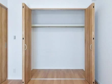 【神奈川県/横浜市磯子区磯子】クレッセント磯子 収納：洋室内