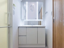 【神奈川県/横浜市磯子区磯子】クレッセント磯子 洗面所