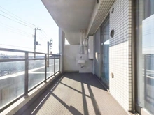 【神奈川県/横浜市磯子区磯子】クレッセント磯子 バルコニー